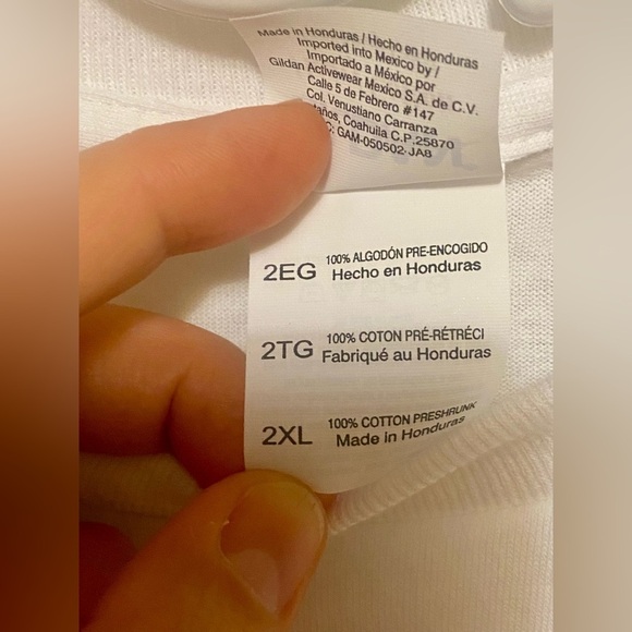 Gildan White Short Sleeve Tee. Unisex. Brand new - Picture 4 of 5